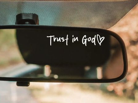 Зашто су ове налепнице аутомобила за пренос тако популарне у ТикТоку?